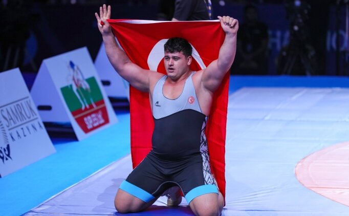 R�za Kayaalp, Arnavutluk'ta 'rekor' i�in mindere ��kacak