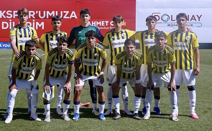 Fenerbah�e 10 ki�i kald�, Roma ma�� �evirdi