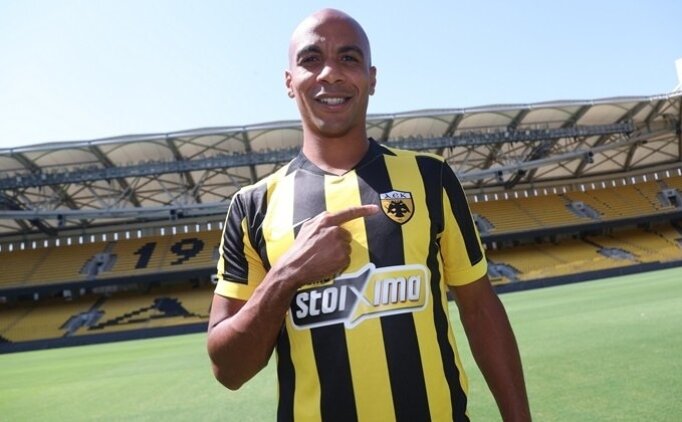 AEK, Joao Mario'yu a��klad�!