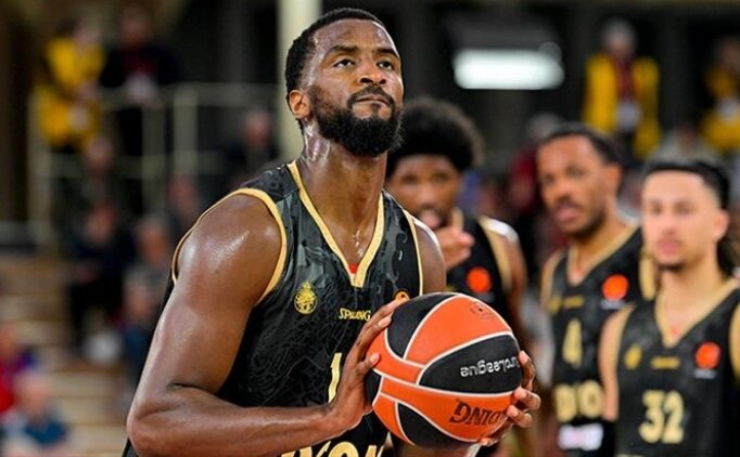 EuroLeague'de en iyi savunma oyuncusu Alpha Diallo oldu