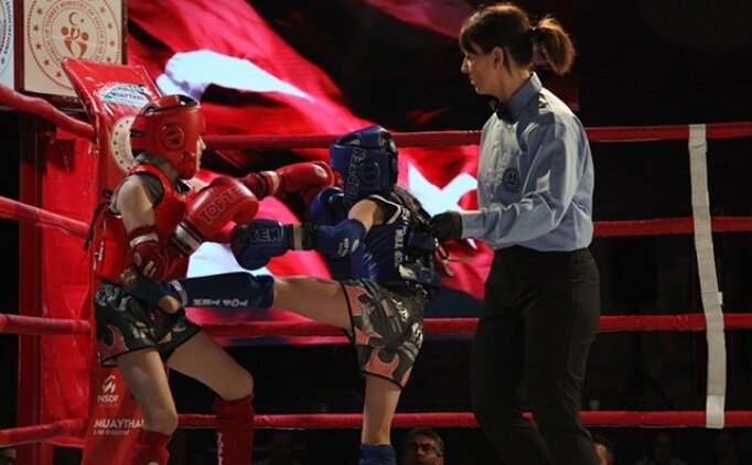 Uluslararas� Antalya A��k Muaythai Kupas�'nda T�rkiye 1. oldu