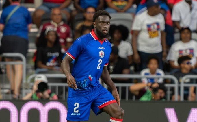 FIFA'dan Haiti formas�na yasak!