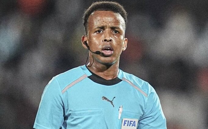 Somalili hakem Omar Artan'�n �cretlerini FIFA �deyecek