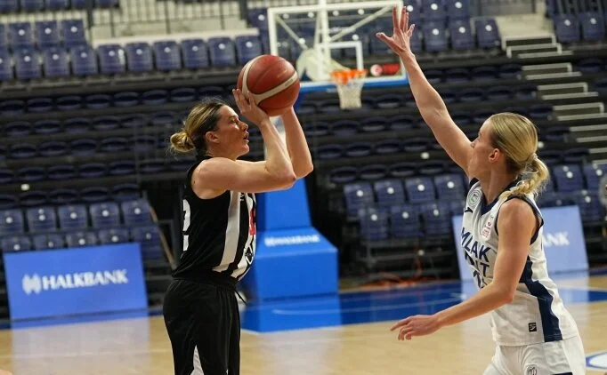 Be�ikta� BOA, Emlak Konut deplasman�nda galip!