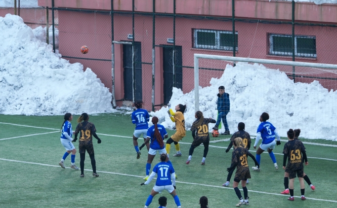 Hakkarig�c�'nden Gaziantep ALG Spor'a 5 gol