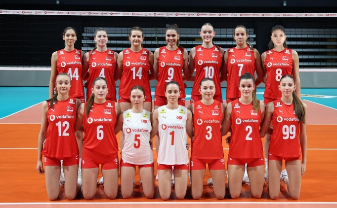 18 Ya� Alt� Kad�n Milli Voleybol Tak�m�'n�n Avrupa �ampiyonas� Elemeleri heyecan�