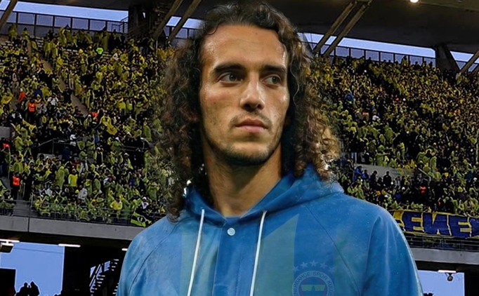 Fenerbah�e'den ya�murluk hamlesi: Sat�� fiyat� belli oldu