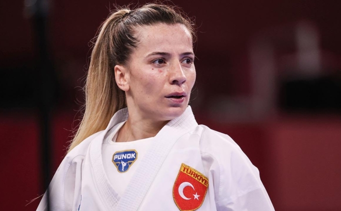 Milli karateci Serap �z�elik Arapo�lu, kariyerini sonland�rd�