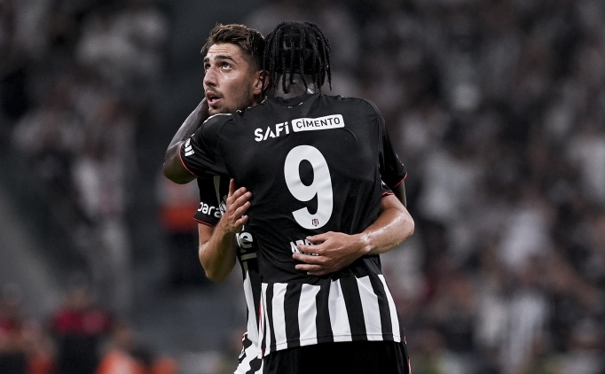 Be�ikta�, Demir Ege T�knaz'� Kayserispor ma�� kamp kadrosundan ��kard�