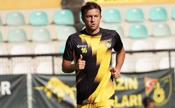 �stanbulspor'dan Emrecan Uzunhan'a bonservisli teklif