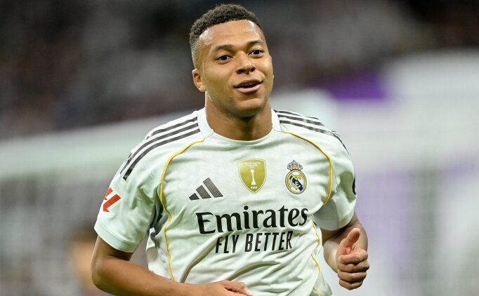 Real Madrid'e bir �ok daha; Mbappe sakatl���