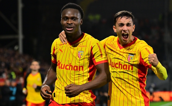 Lens, liderli�i b�rakm�yor; �st �ste 9!