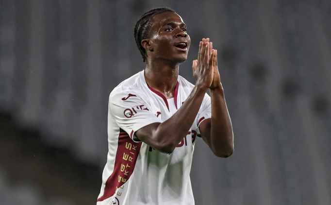 Trabzonsporlu Oulai: 'Hayalini kurdu�um tak�m PSG'