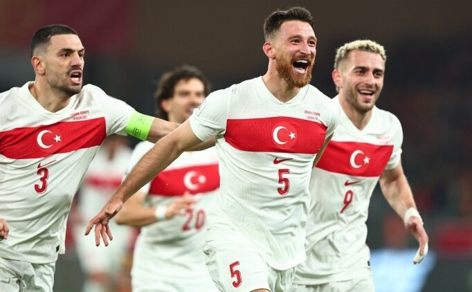 Be�ikta�'tan Salih �zcan hamlesi! Menajeri ile ileti�ime ge�ildi