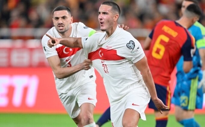 Galatasaray'da hedef Deniz G�l; Porto ile pazarl�k!