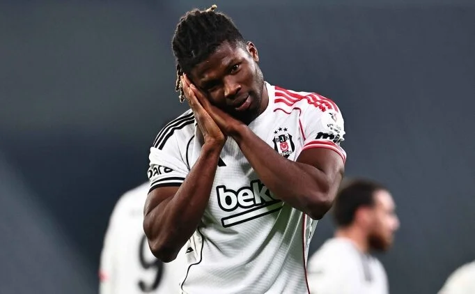 Be�ikta�'ta El Bilal Toure korkusu: Teknik ekip endi�eli