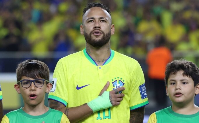 Neymar: 'Hayal k�r�kl���na u�rad�m!'