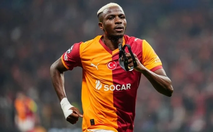 Victor Osimhen rekor i�in sahada