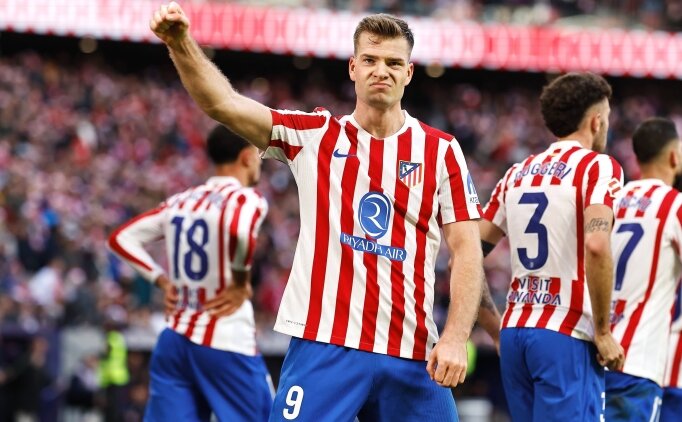 Barcelona'dan s�rpriz santrfor hamlesi: S�rloth