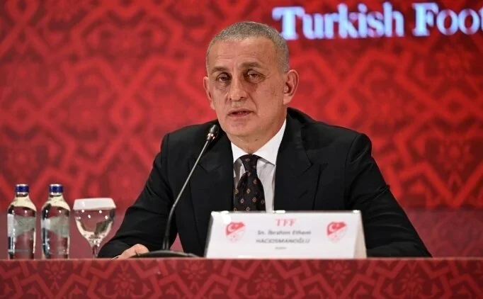 Hac�osmano�lu'ndan olay s�zler: 'Onlar� dinlemiyorum!'