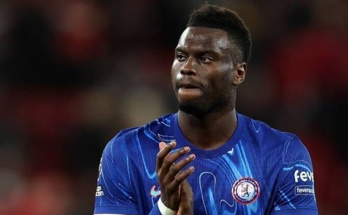Napoli, Chelsea'den Badiashile'yi kiralad�
