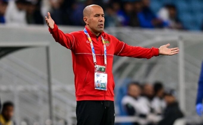 Flamengo'da Filipe Luis'in yerine Leonardo Jardim