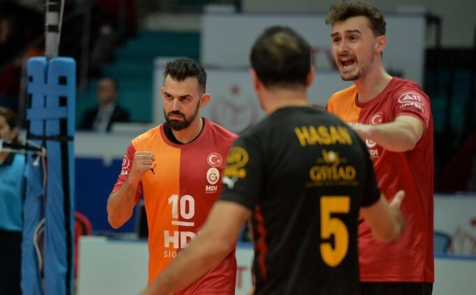Galatasaray, Arslan Ek�i ile devam dedi