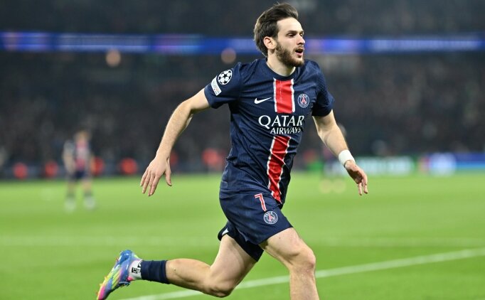 Arsenal'den Khvicha Kvaratskhelia harekat�!