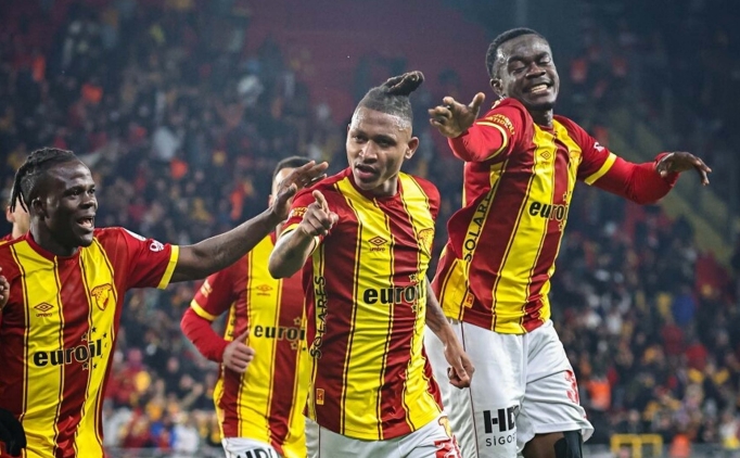 G�ztepe'de herkesten gol katk�s�