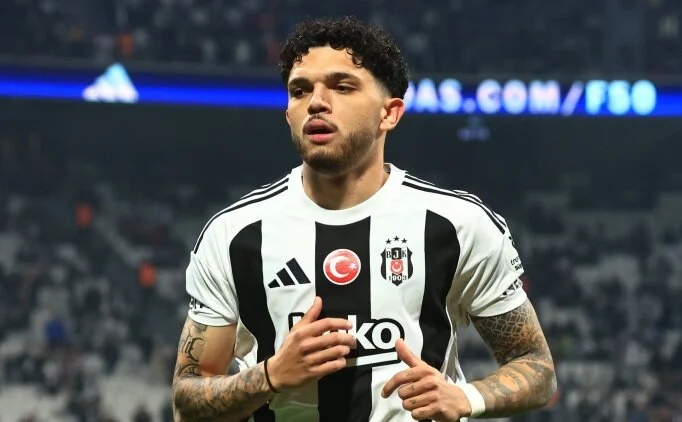 Be�ikta�'ta ayr�l�k: Emrecan Terzi