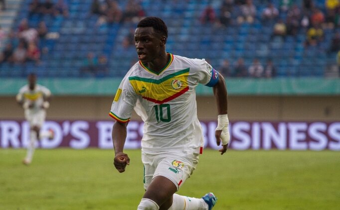 Amara Diouf, Fenerbah�e i�in �stanbul'a geldi!