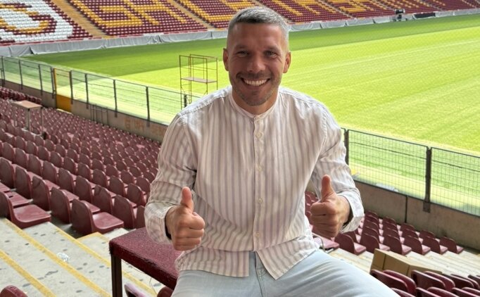 Podolski'den Fenerbah�e s�zleri: 'Emeklilik bekleyebilir'