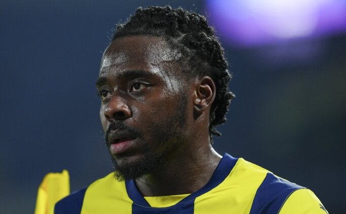 Fenerbah�e'nin Aston Villa ma��na s�rpriz konuk