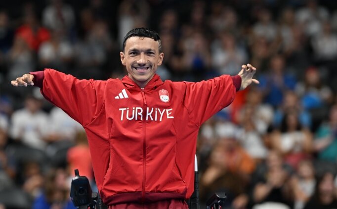 Umut �nl� ameliyat oldu