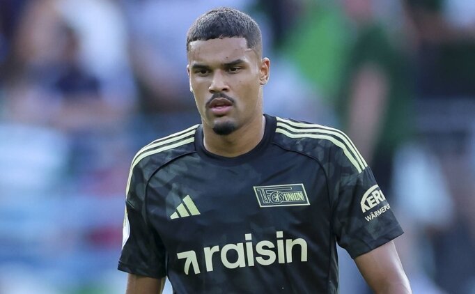 Be�ikta�'�n stoper hedefi: Danilho Doekhi