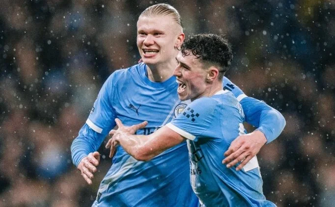 Manchester City, ilk yar�da fi�i �ekti