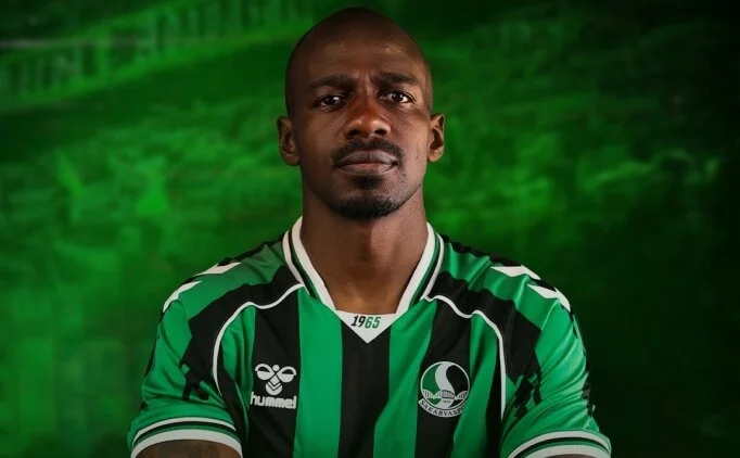 Sakaryaspor'da 2 transfer, 2 ayr�l�k