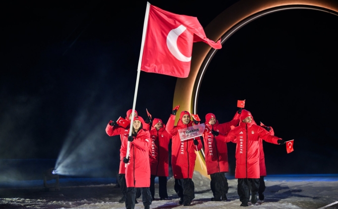 �rem Dursun Olimpiyat Sahnesinde