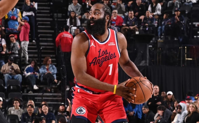 Clippers ile James Harden aras�nda olas� takas g�r��meleri ba�lad�