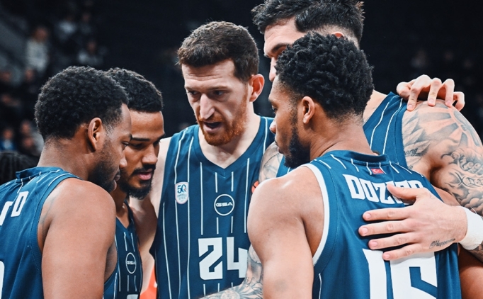 Anadolu Efes, EuroLeague'de evinde Zalgiris'i a��rl�yor 