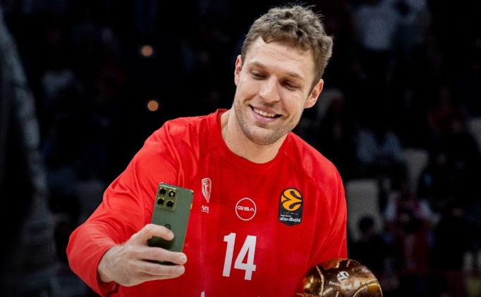 Vezenkov EuroLeague'de ocak ay�n�n MVP'si se�ildi