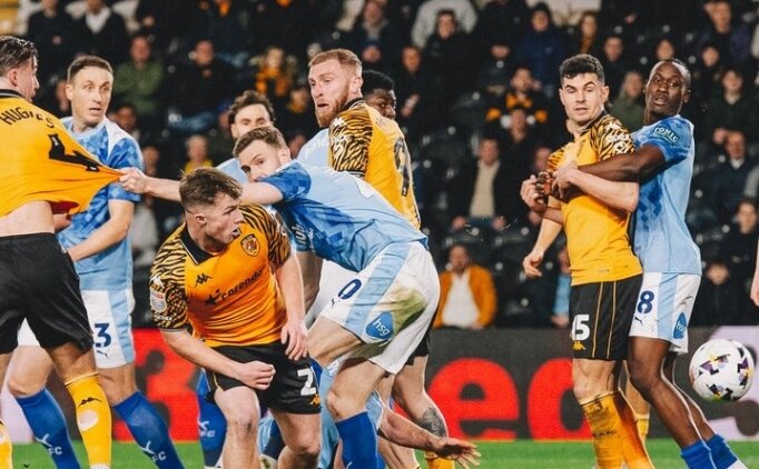 Hull City 3 ma� sonra galip