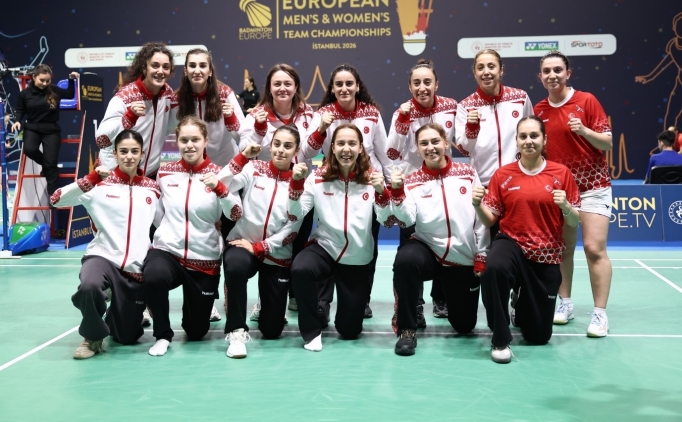 Kad�n Milli Badminton Tak�m� yar� finalde!