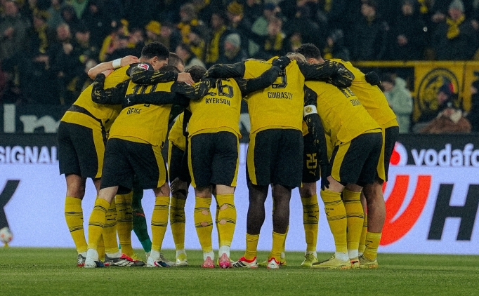 Dortmund evinde 3 puan� 4 golle ald�