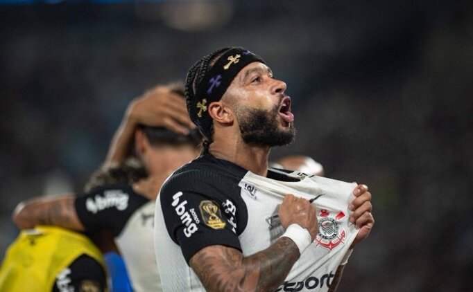 Memphis Depay, Corinthians ile anla�maya vard�