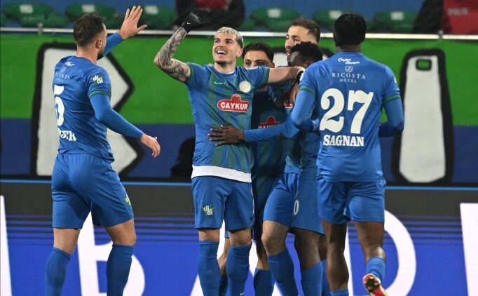 �aykur Rizespor'da yaprak d�k�m� ba�lad�