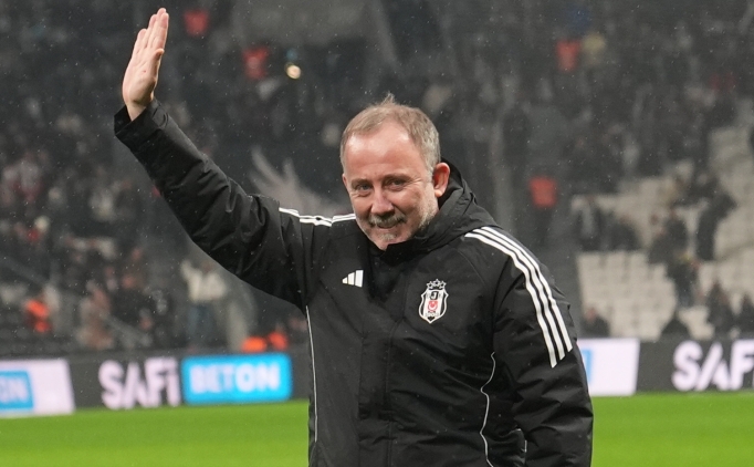 Be�ikta�'ta d�n���m meyvelerini veriyor