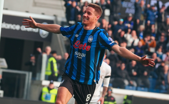 Atalanta, Napoli'den son umutlar�n� da ald�