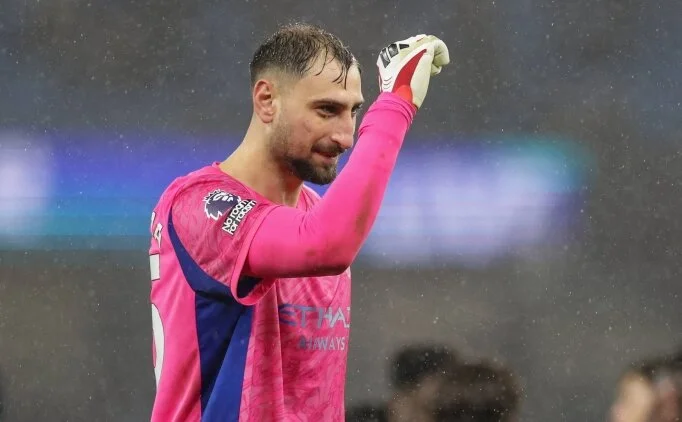 Gianluigi Donnarumma: 'Ederson ile konu�uyoruz'