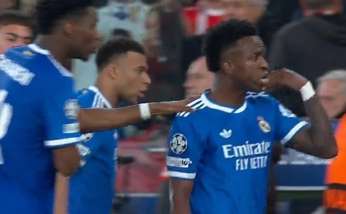 �ampiyonlar Ligi'nde olay: Vinicius Junior!